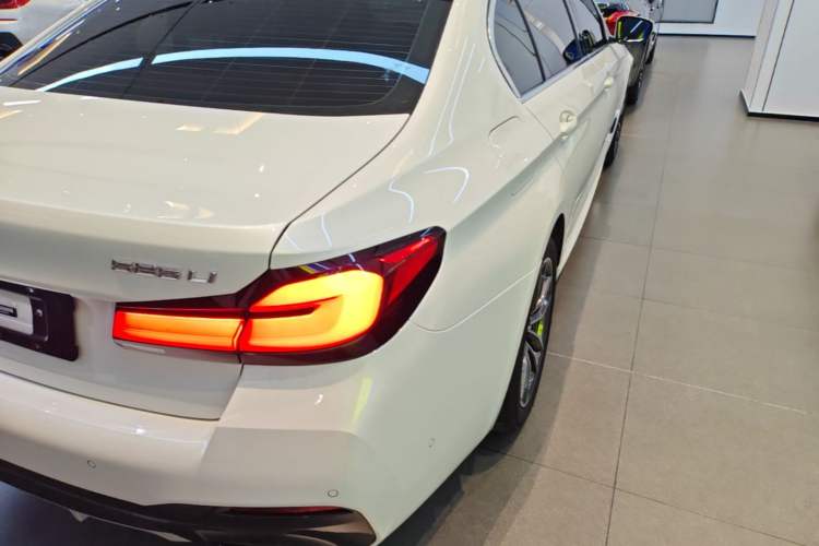 Used BMW 5 Series 2022 Restyled 525Li M Sport Package Right Rear Taillight