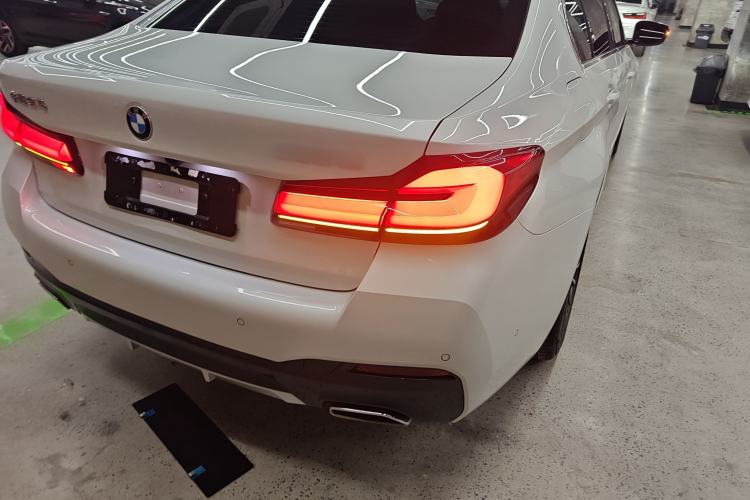 Used BMW 5 Series 2022 Restyled 530Li Leading Edition M Sport Package Right Rear Taillight