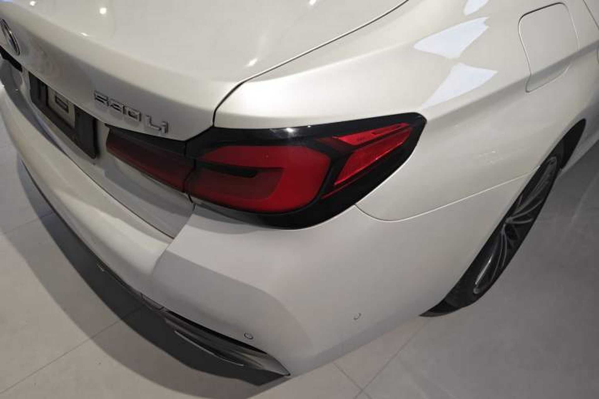 Used BMW 5 Series 2022 Restyled 530Li Leading Edition M Sport Package Right Rear Taillight