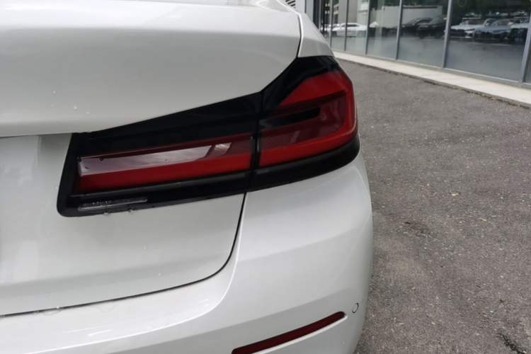 Used BMW 5 Series 2022 Updated 530Li Leading Edition Luxury Package Right Rear Taillight