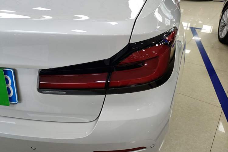 Used BMW 5 Series 2022 Updated 530Li Leading Edition Luxury Package Right Rear Taillight
