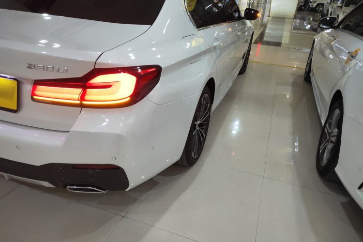 Used BMW 5 Series 2022 Second Facelift 530Li Leading Edition M Sport Package Right Rear Taillight