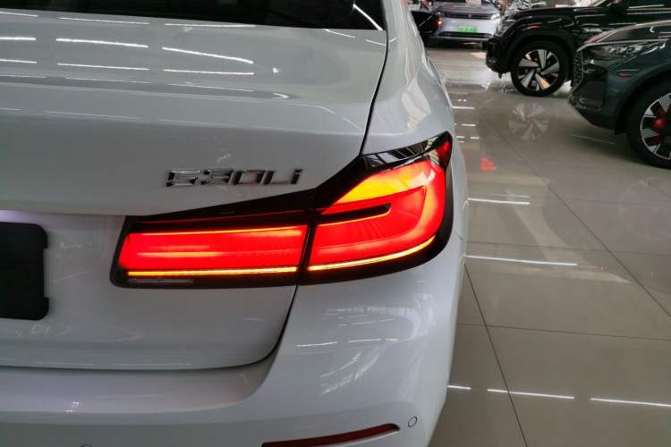 Used BMW 5 Series 2022 Second Facelift 530Li Luxury Edition Premium Package Right Rear Taillight