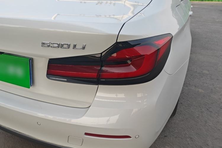 Used BMW 5 Series 2022 Updated 530Li Leading Edition Luxury Package Right Rear Taillight