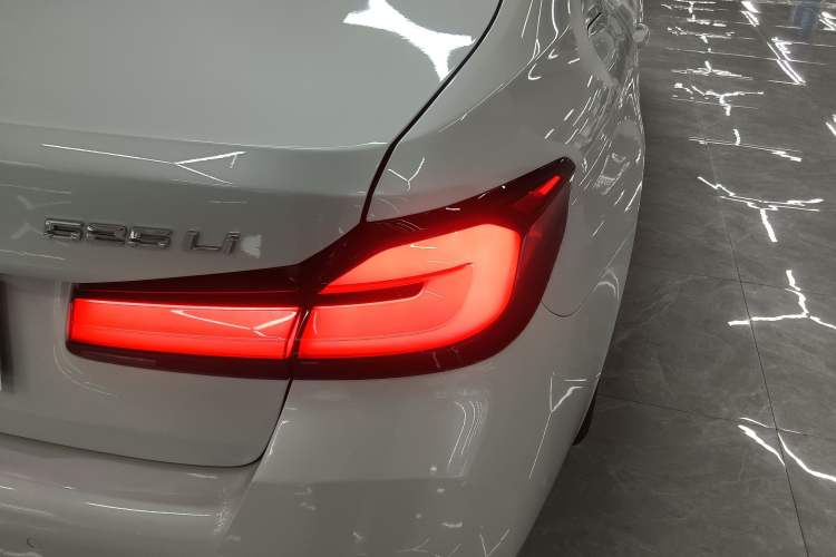Used BMW 5 Series 2022 Second Facelift 525Li M Sport Package Right Rear Taillight