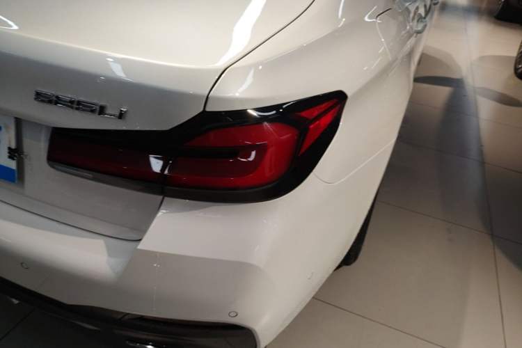 Used BMW 5 Series 2022 Restyled 525Li M Sport Package Right Rear Taillight