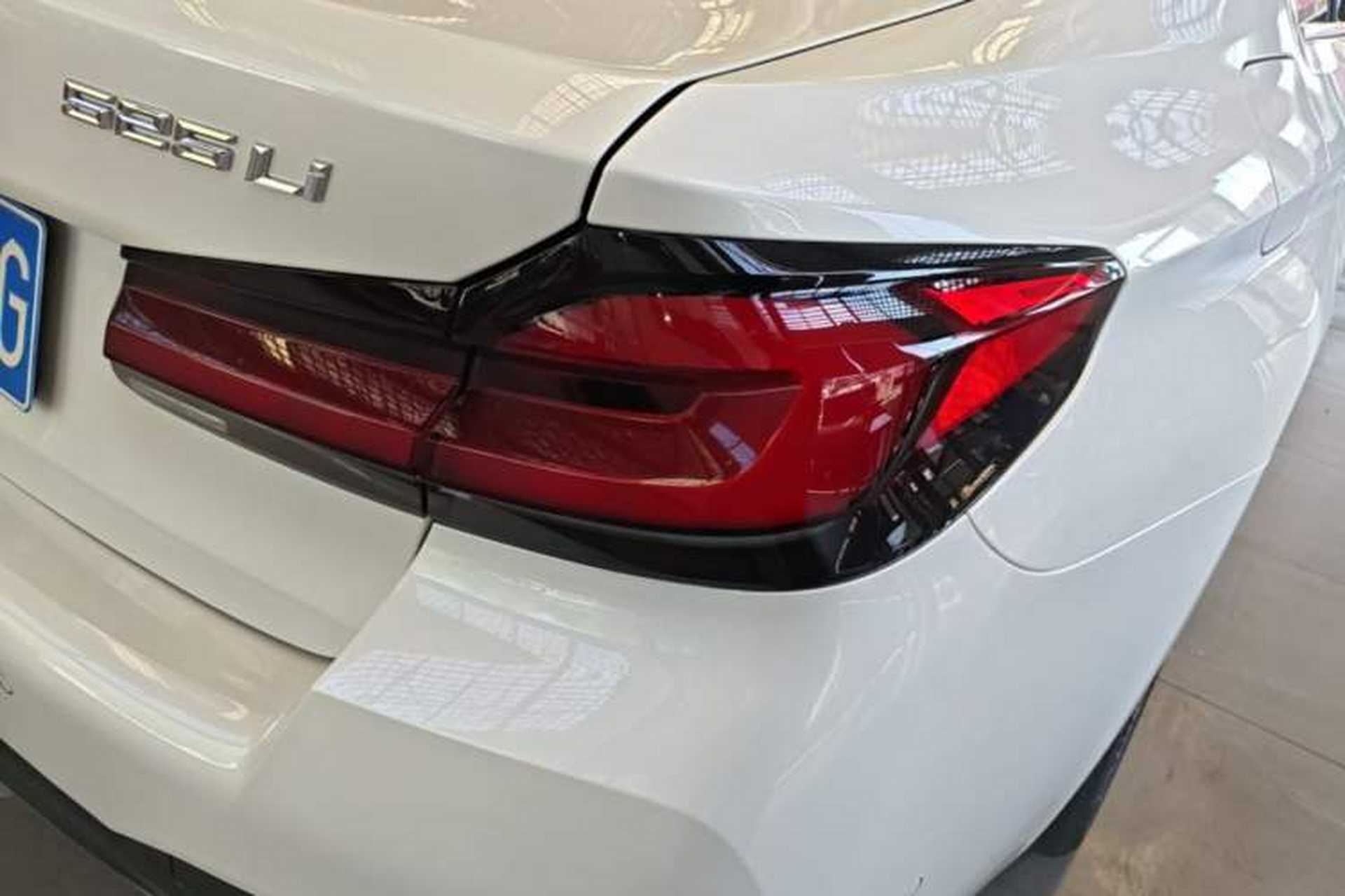 Used BMW 5 Series 2022 Second Facelift 525Li M Sport Package Right Rear Taillight