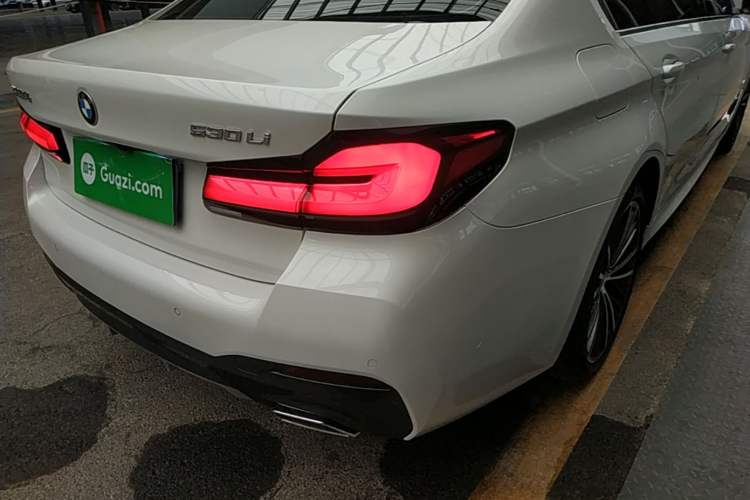 Used BMW 5 Series 2022 530Li Leading Model M Sport Package Right Rear Taillight