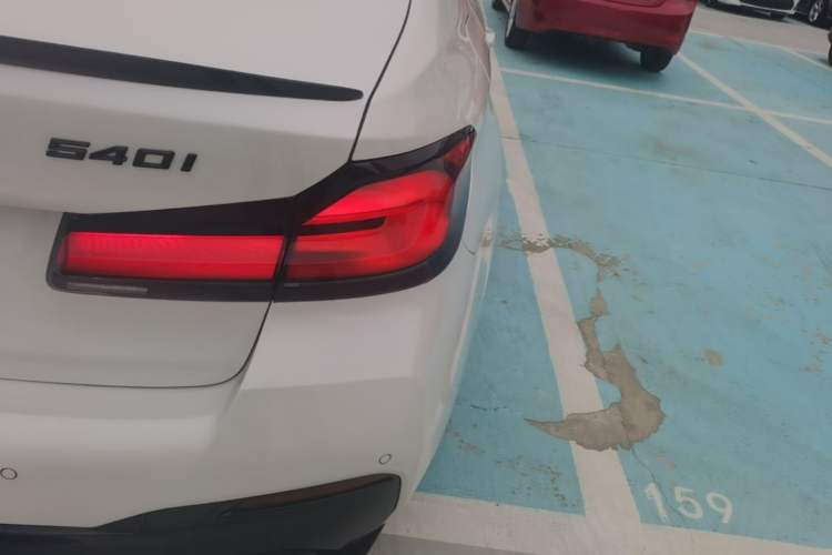 Used BMW 5 Series 2022 Updated 530Li Leading Edition Luxury Package Right Rear Taillight