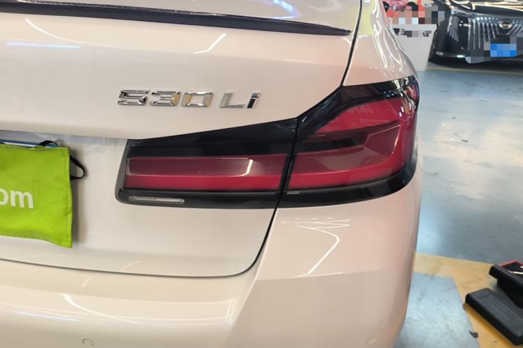 Used BMW 5 Series 2022 Second Facelift 530Li Leading Edition M Sport Package Right Rear Taillight