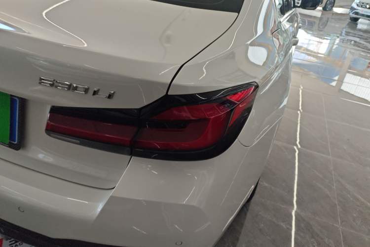 Used BMW 5 Series 2022 Revised Version 530Li xDrive M Sport Package Right Rear Taillight