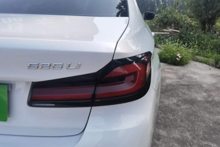 Used BMW 5 Series 2022 525Li Luxury Package Right Rear Taillight