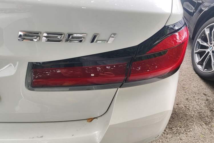 Used BMW 5 Series 2022 Second Facelift 525Li M Sport Package Right Rear Taillight