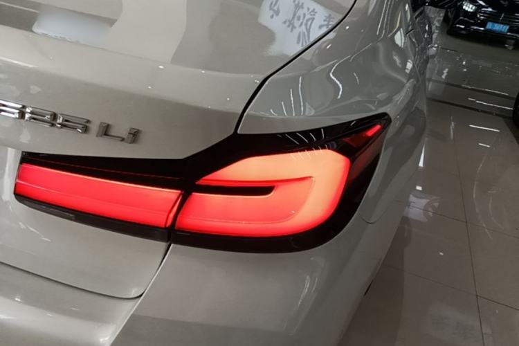 Used BMW 5 Series 2022 Second Facelift 525Li M Sport Package Right Rear Taillight