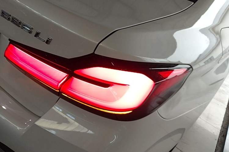 Used BMW 5 Series 2022 Second Facelift 525Li M Sport Package Right Rear Taillight