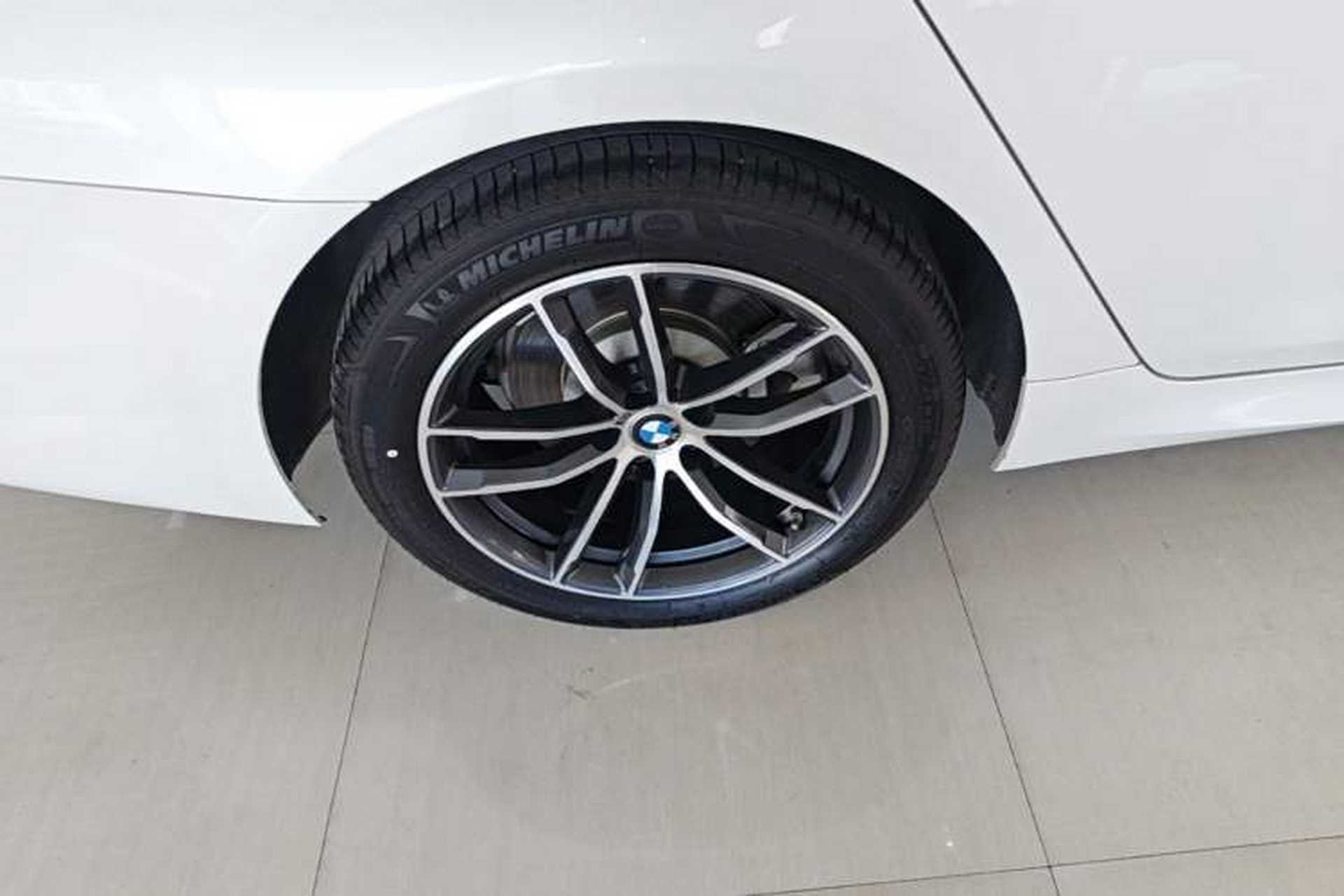 Used BMW 5 Series 2022 Restyled 525Li M Sport Package Right Rear Wheel Hub