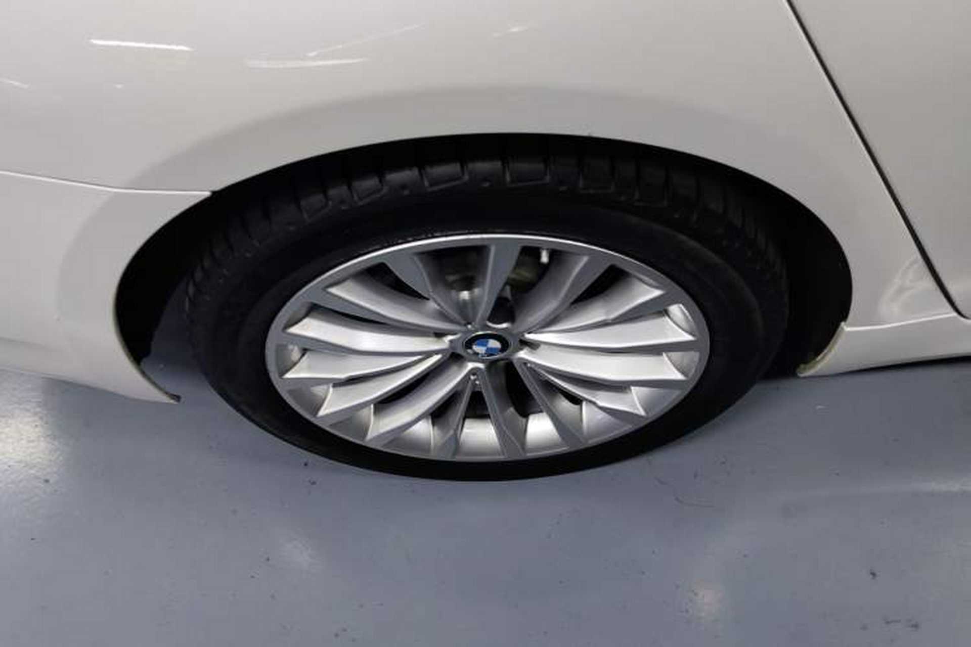 Used BMW 5 Series 2022 Restyled 525Li Luxury Package Right Rear Wheel Hub