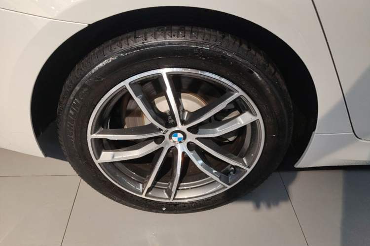 Used BMW 5 Series 2022 Restyled 525Li M Sport Package Right Rear Wheel Hub