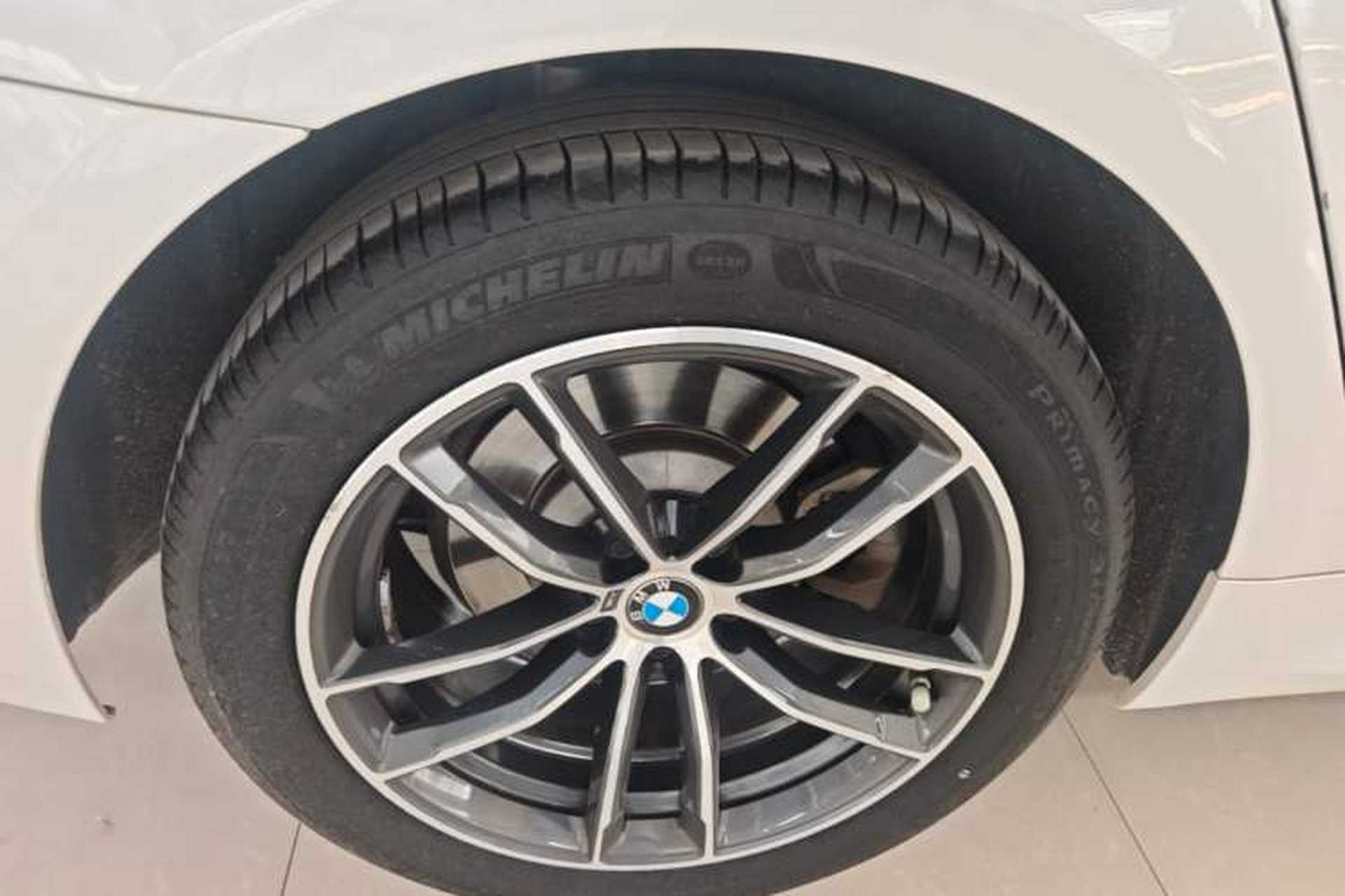 Used BMW 5 Series 2022 Second Facelift 525Li M Sport Package Right Rear Wheel Hub