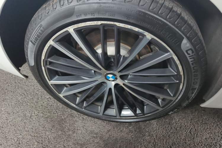 Used BMW 5 Series 2022 Restyled 530Li Leading Edition M Sport Package Right Rear Wheel Hub
