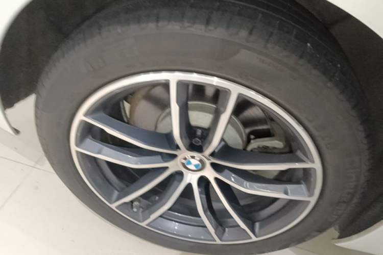 Used BMW 5 Series 2022 Second Facelift 525Li M Sport Package Right Rear Wheel Hub