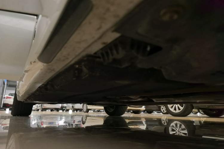 Used BMW 5 Series 2022 Second Facelift 525Li M Sport Package Right Side Sill
