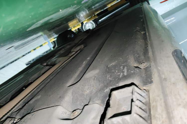 Used BMW 5 Series 2022 Restyled 530Li Leading Edition M Sport Package Right Side Sill