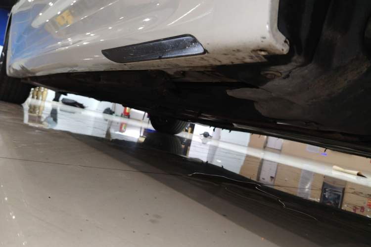 Used BMW 5 Series 2022 Restyled 525Li M Sport Package Right Side Sill