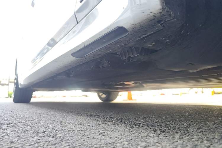 Used BMW 5 Series 2022 Second Facelift 525Li M Sport Package Right Side Sill