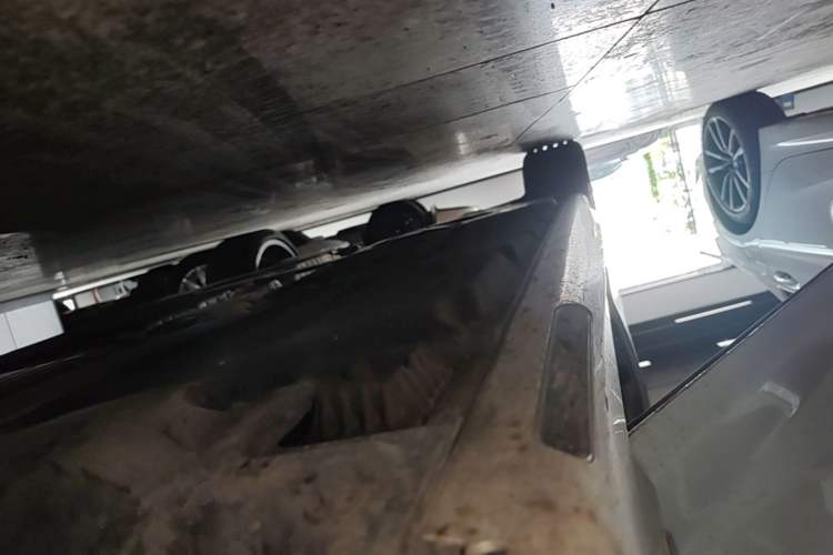 Used BMW 5 Series 2022 530Li xDrive M Sport Package Right Side Sill