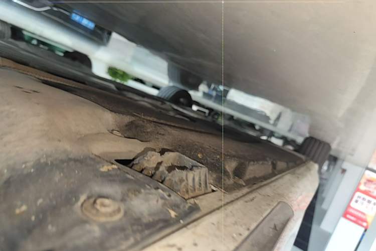 Used BMW 5 Series 2022 Second Facelift 525Li M Sport Package Right Side Sill