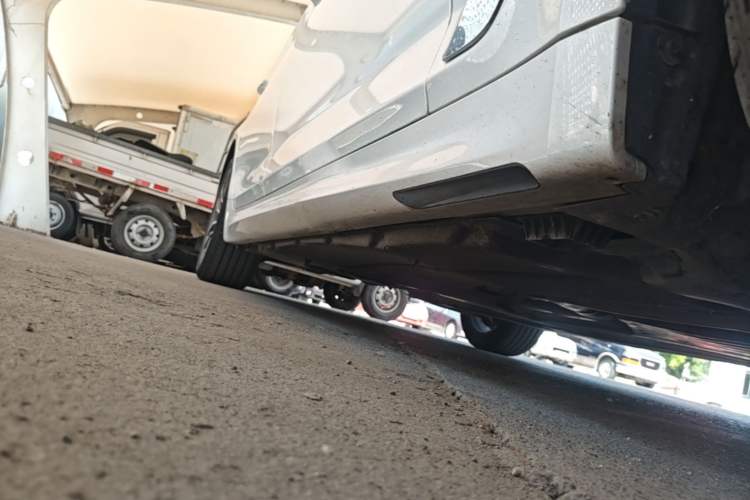 Used BMW 5 Series 2022 Restyled 525Li M Sport Package Right Side Sill
