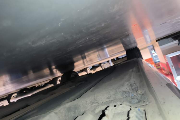 Used BMW 5 Series 2022 Second Facelift 530Li Leading Edition M Sport Package Right Side Sill