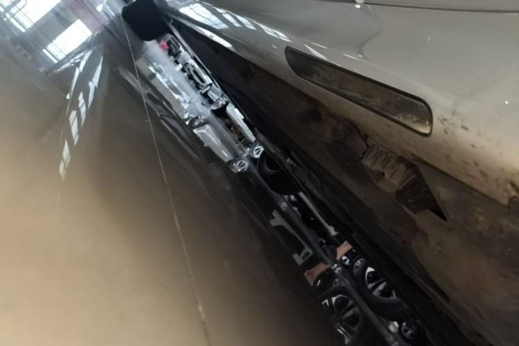 Used BMW 5 Series 2022 Second Facelift 525Li M Sport Package Right Side Sill