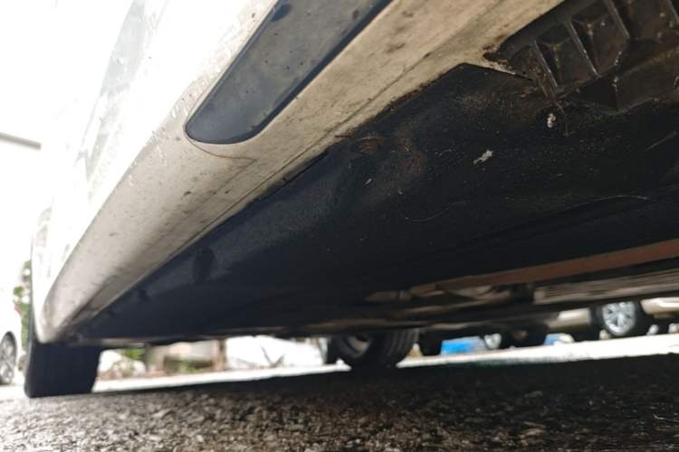 Used BMW 5 Series 2022 Restyled 530Li Leading Edition M Sport Package Right Side Sill