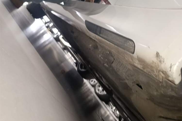 Used BMW 5 Series 2022 Second Facelift 530Li Leading Edition M Sport Package Right Side Sill