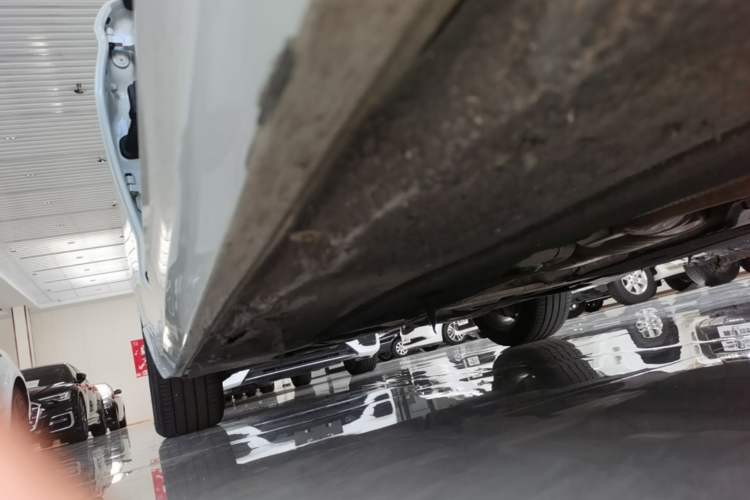 Used BMW 5 Series 2022 Updated 530Li Leading Edition Luxury Package Right Side Sill