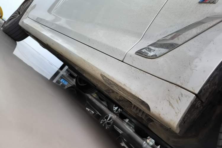 Used BMW 5 Series 2022 Restyled 530Li Leading Edition M Sport Package Right Side Sill