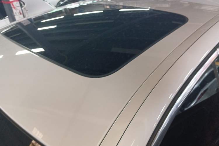 Used BMW 5 Series 2022 525Li M Sport Package Roof