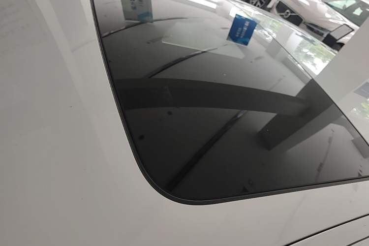 Used BMW 5 Series 2022 Restyled 525Li Luxury Package Roof