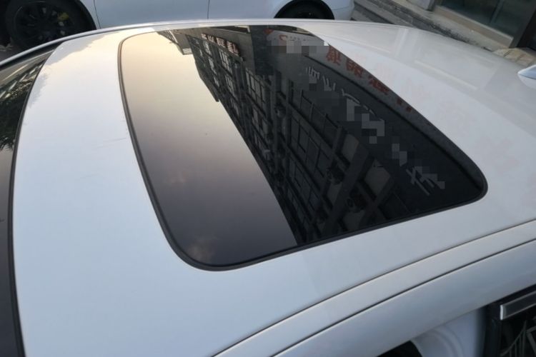 Used BMW 5 Series 2022 Second Facelift 525Li M Sport Package Roof