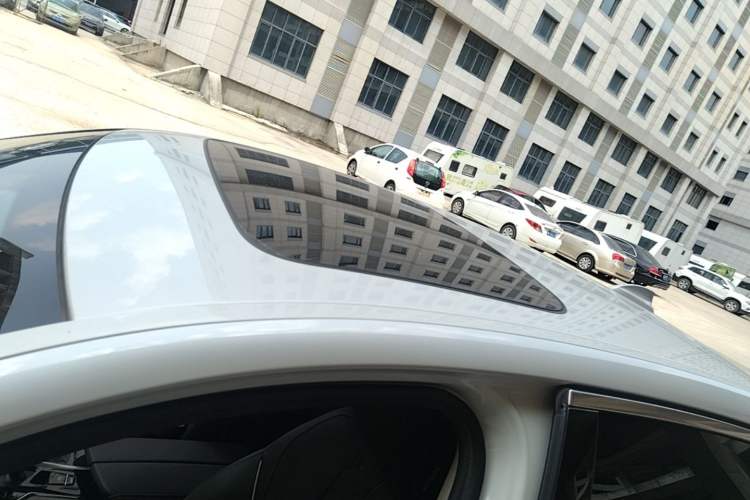 Used BMW 5 Series 2022 Second Facelift 525Li Luxury Package Roof
