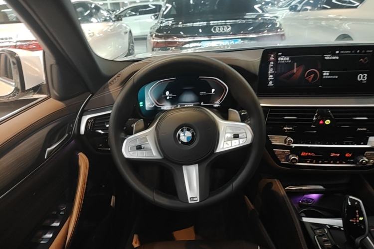 Used BMW 5 Series 2022 Second Facelift 530Li Leading Edition M Sport Package Steering Wheel