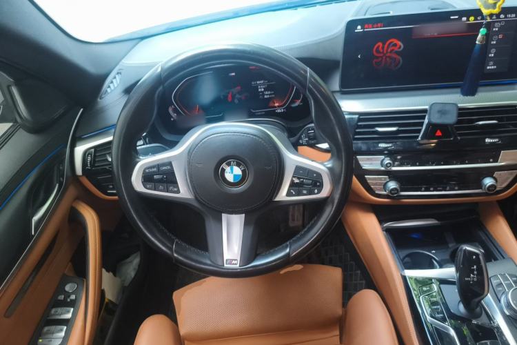 Used BMW 5 Series 2022 525i M Sport Package Steering Wheel