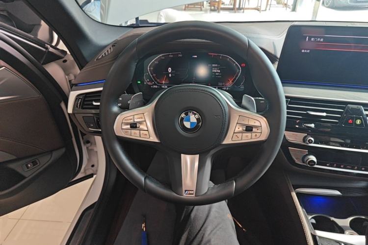 Used BMW 5 Series 2022 Second Facelift 530Li Leading Edition M Sport Package Steering Wheel