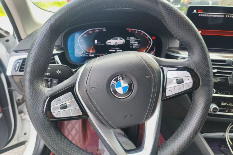 Used BMW 5 Series 2022 Restyled 525Li Luxury Package Steering Wheel