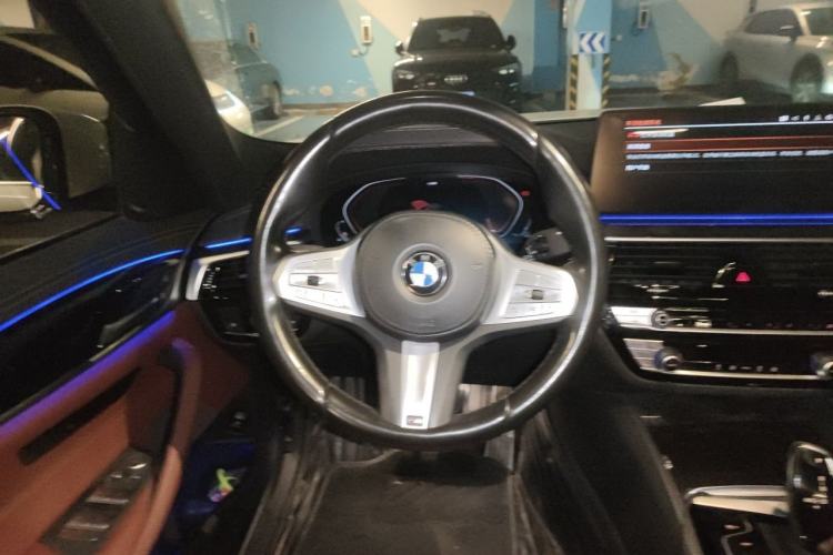 Used BMW 5 Series 2022 525Li M Sport Package Steering Wheel
