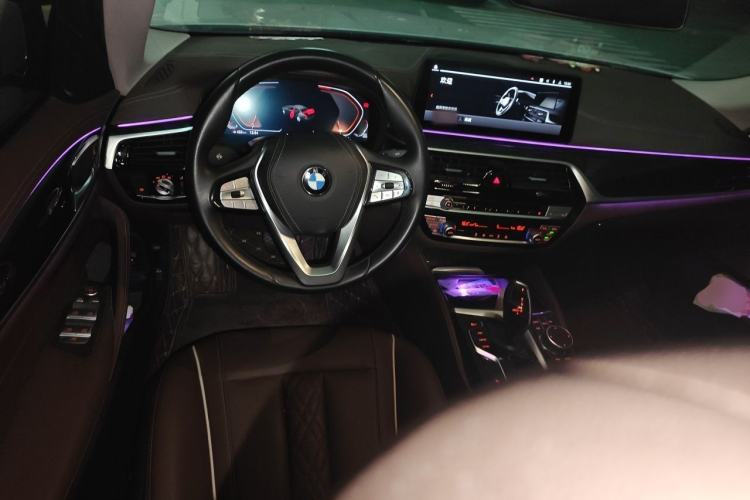 Used BMW 5 Series 2022 Restyled 525Li Luxury Package Steering Wheel