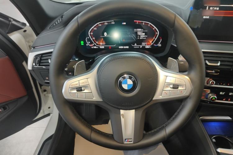 Used BMW 5 Series 2022 Second Facelift 530Li Leading Edition M Sport Package Steering Wheel