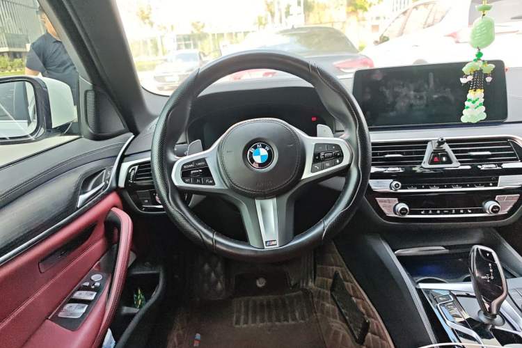 Used BMW 5 Series 2022 Restyled 530Li Leading Edition M Sport Package Steering Wheel